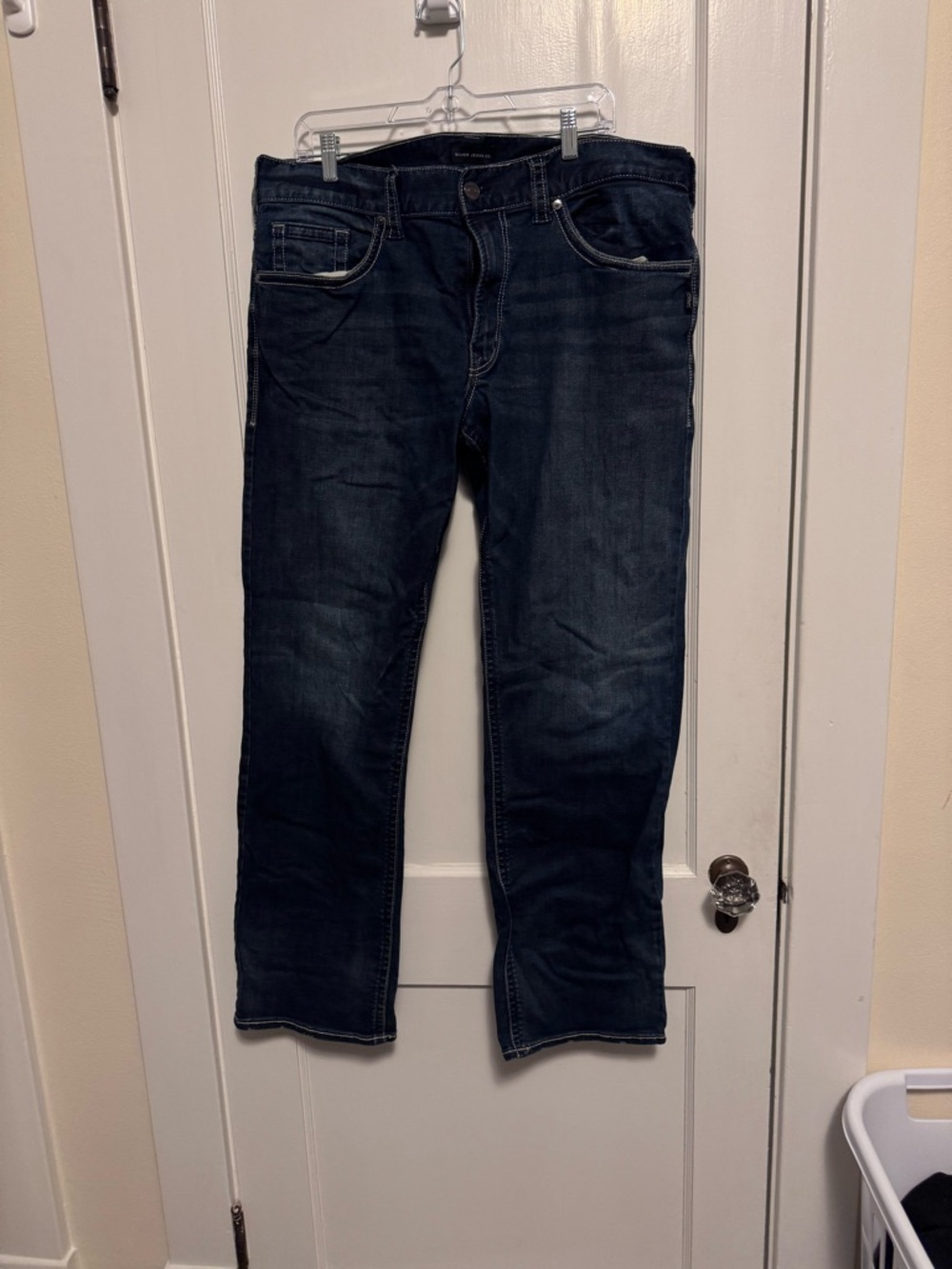 Silver Jeans Men’s Eddie Style Dark Blue Straight Athletic fit Jeans